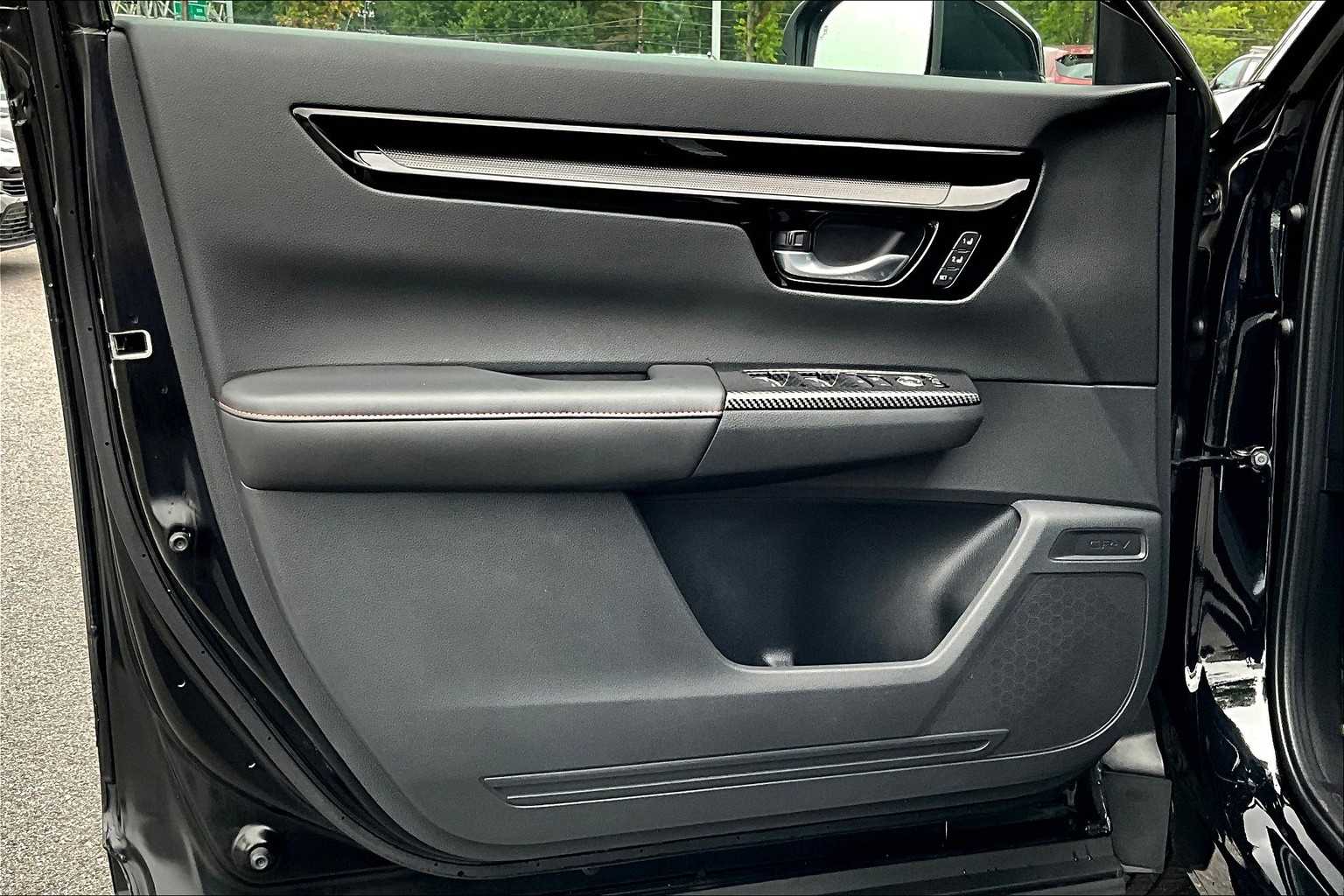 2025 Honda CR-V Hybrid Sport Touring photo 21