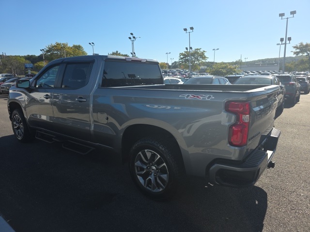 2021 Chevrolet Silverado 1500 RST photo 4