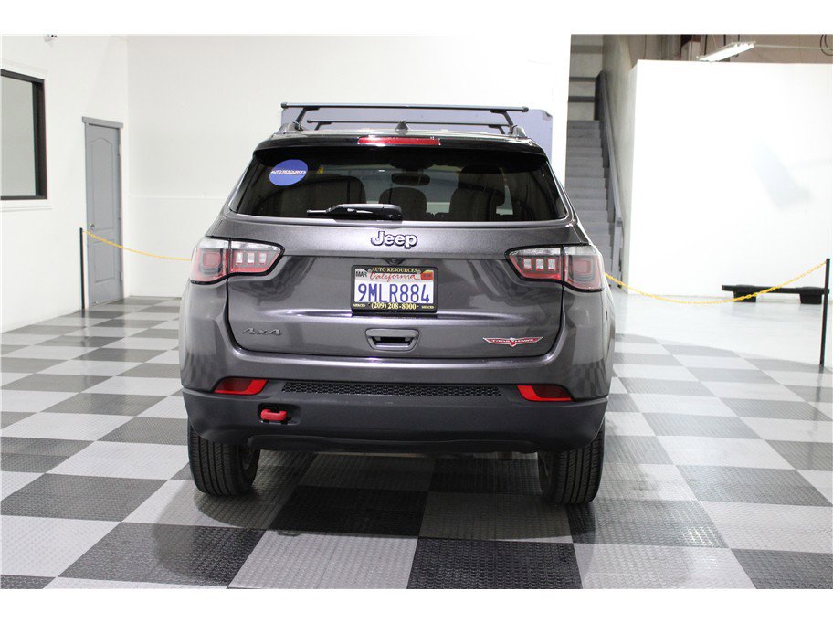 2019 Jeep Compass Trailhawk photo 2