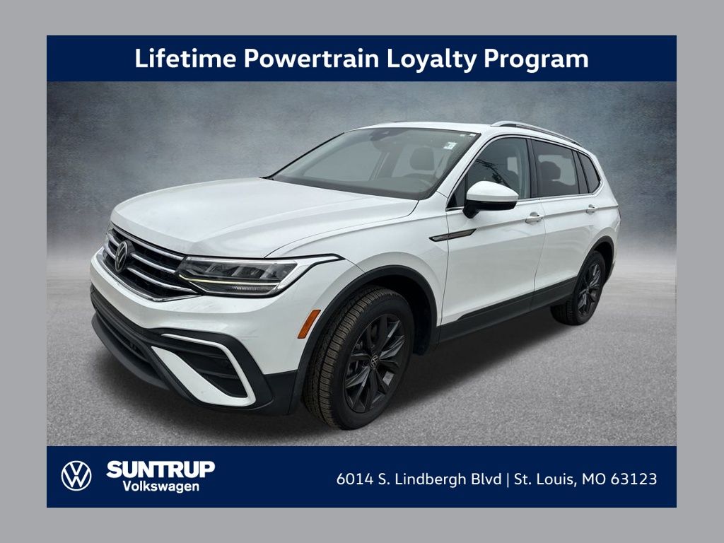 2022 Volkswagen Tiguan SE's photo