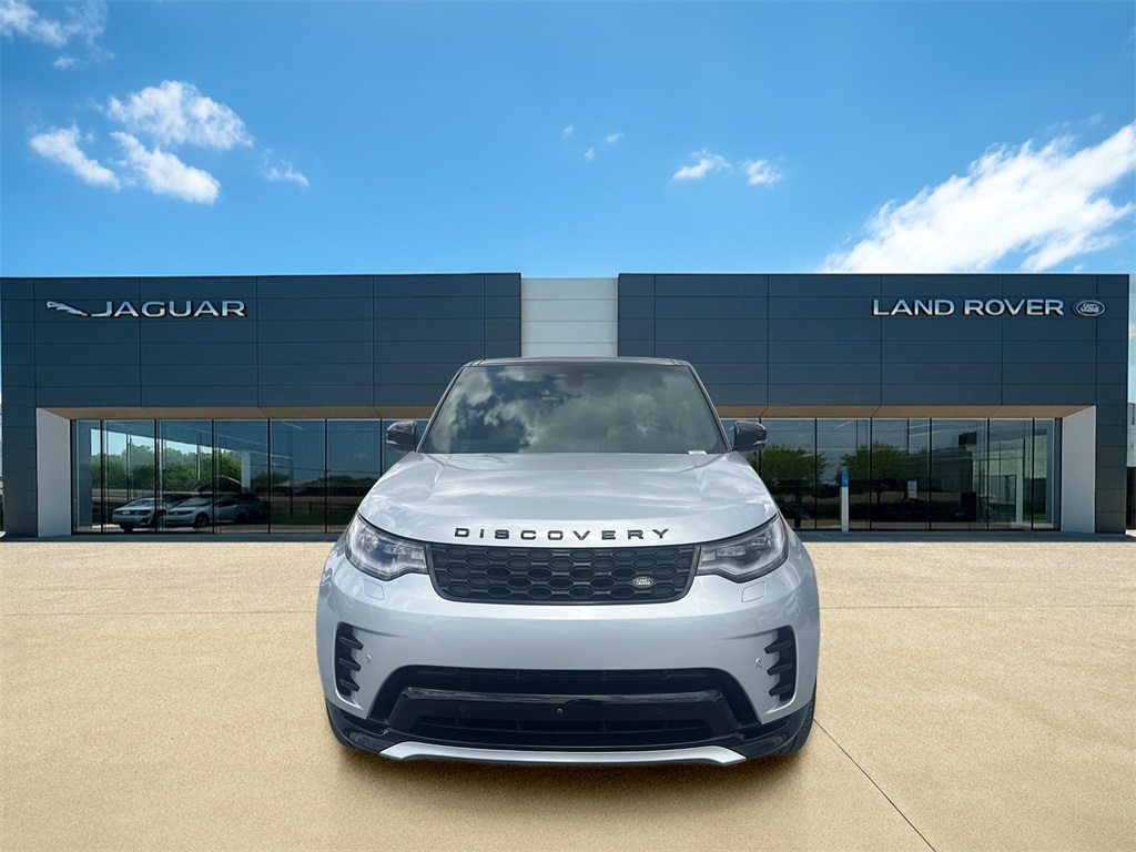 2024 Land Rover Discovery SE photo 3