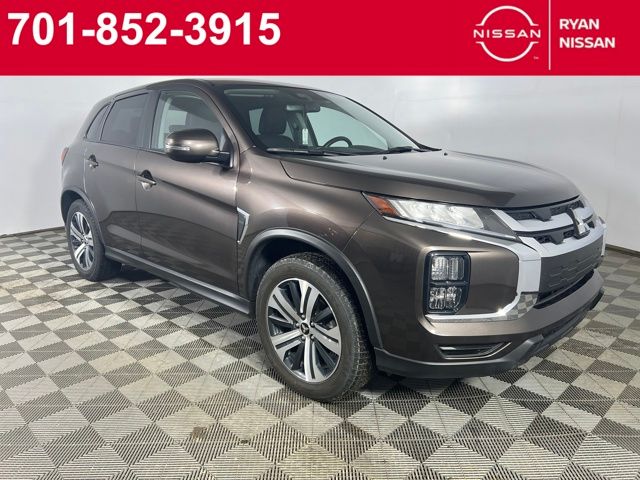 2024 Mitsubishi Outlander Sport SE's photo