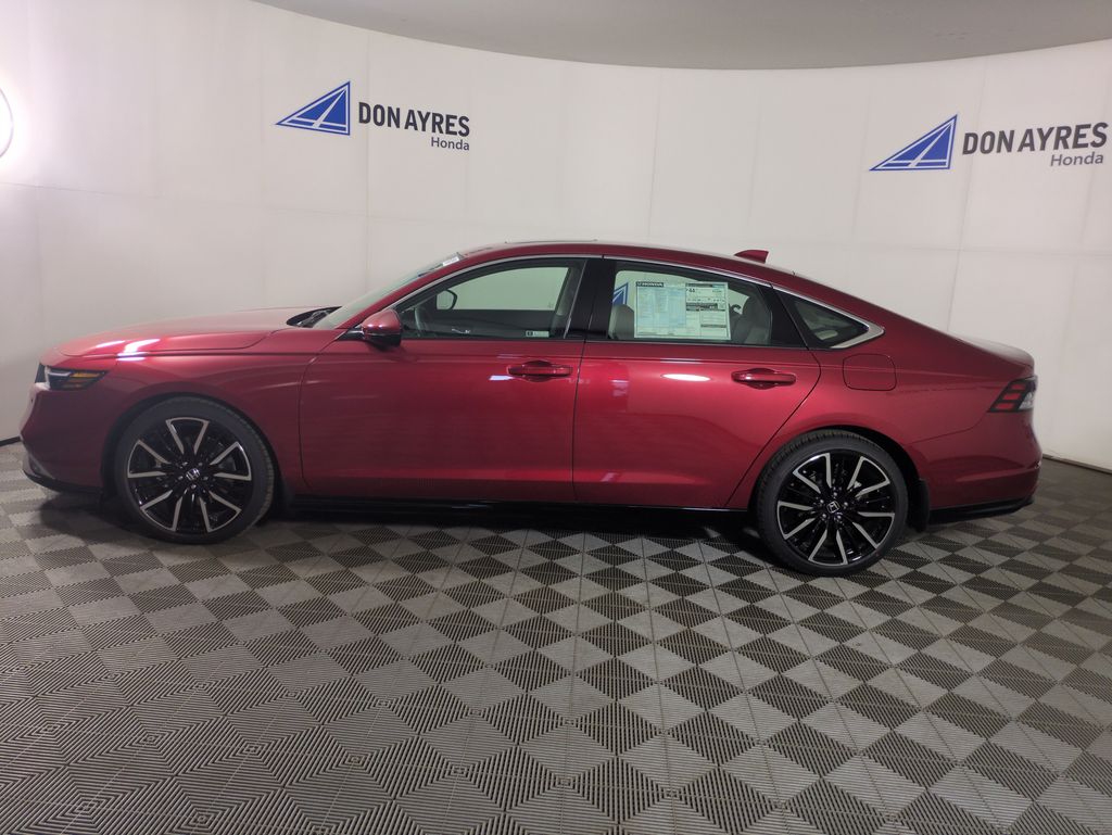 2025 Honda Accord Hybrid Touring photo 2