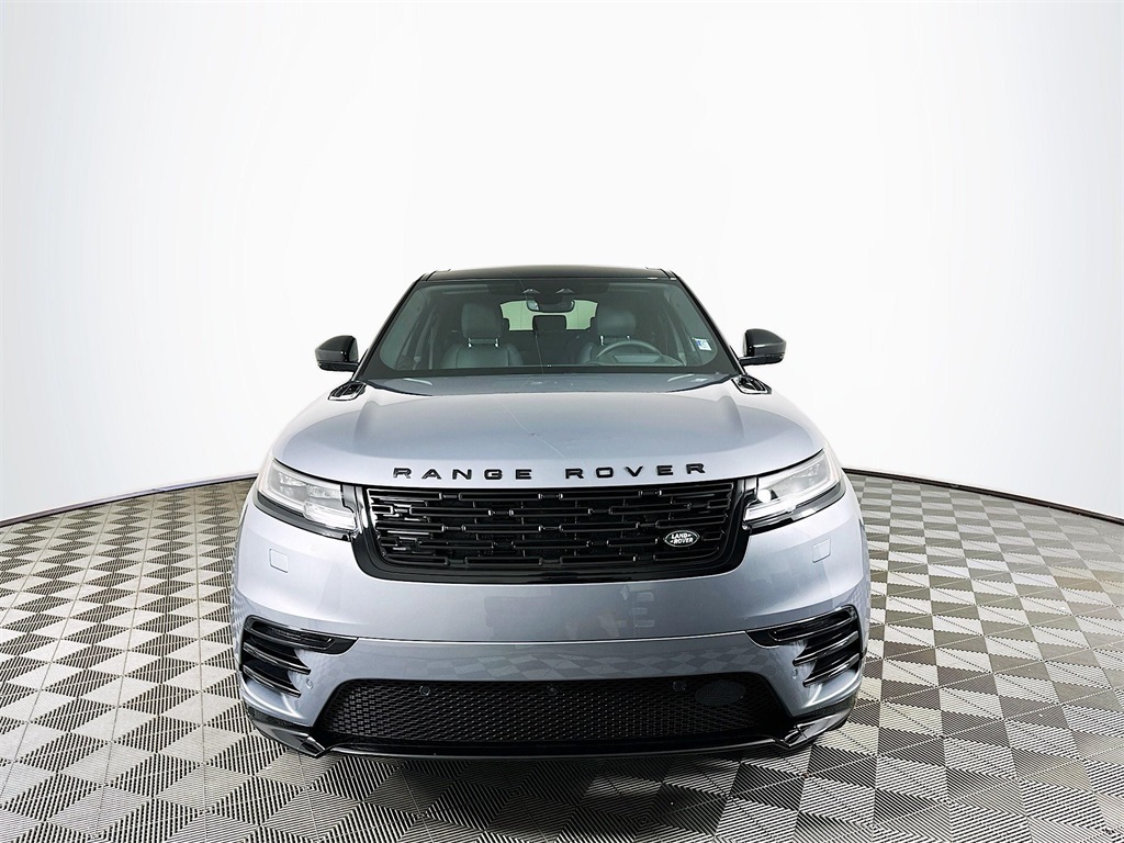 2026 Land Rover Range Rover Velar SE photo 2