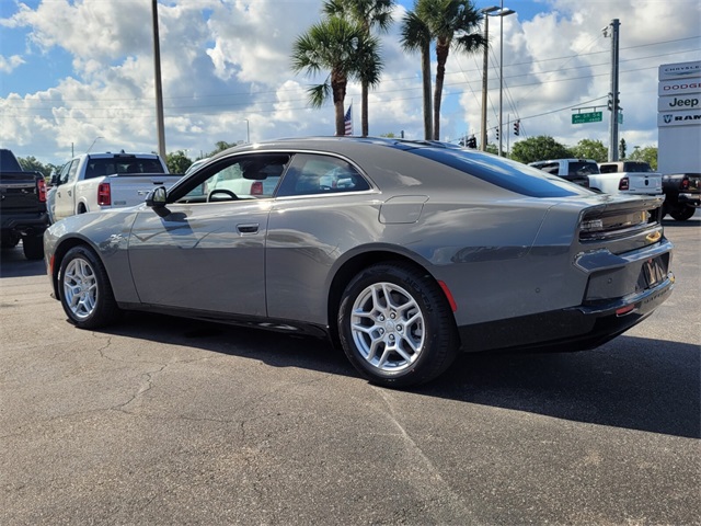 2025 Dodge Charger R/T photo 5