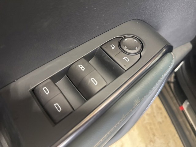 2026 Gmc Acadia AT4 photo 4