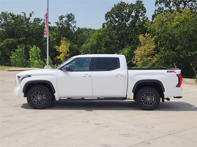 2024 Toyota Tundra SR5 photo 4