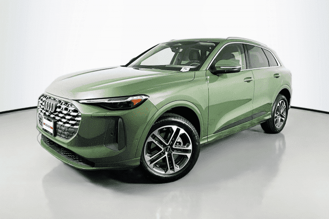 2025 Audi New Q5 Premium Plus's photo