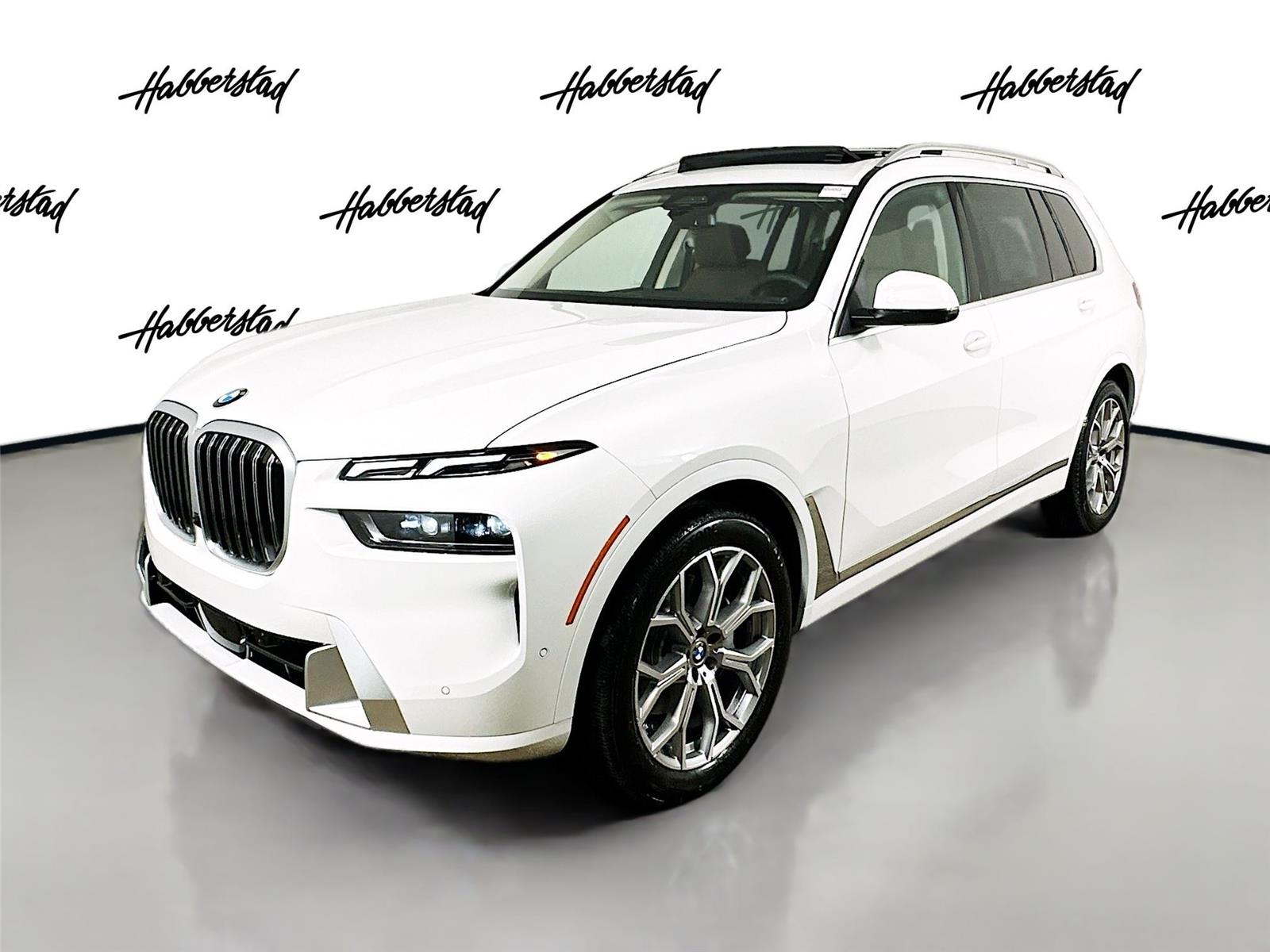 2026 BMW X7 40i's photo