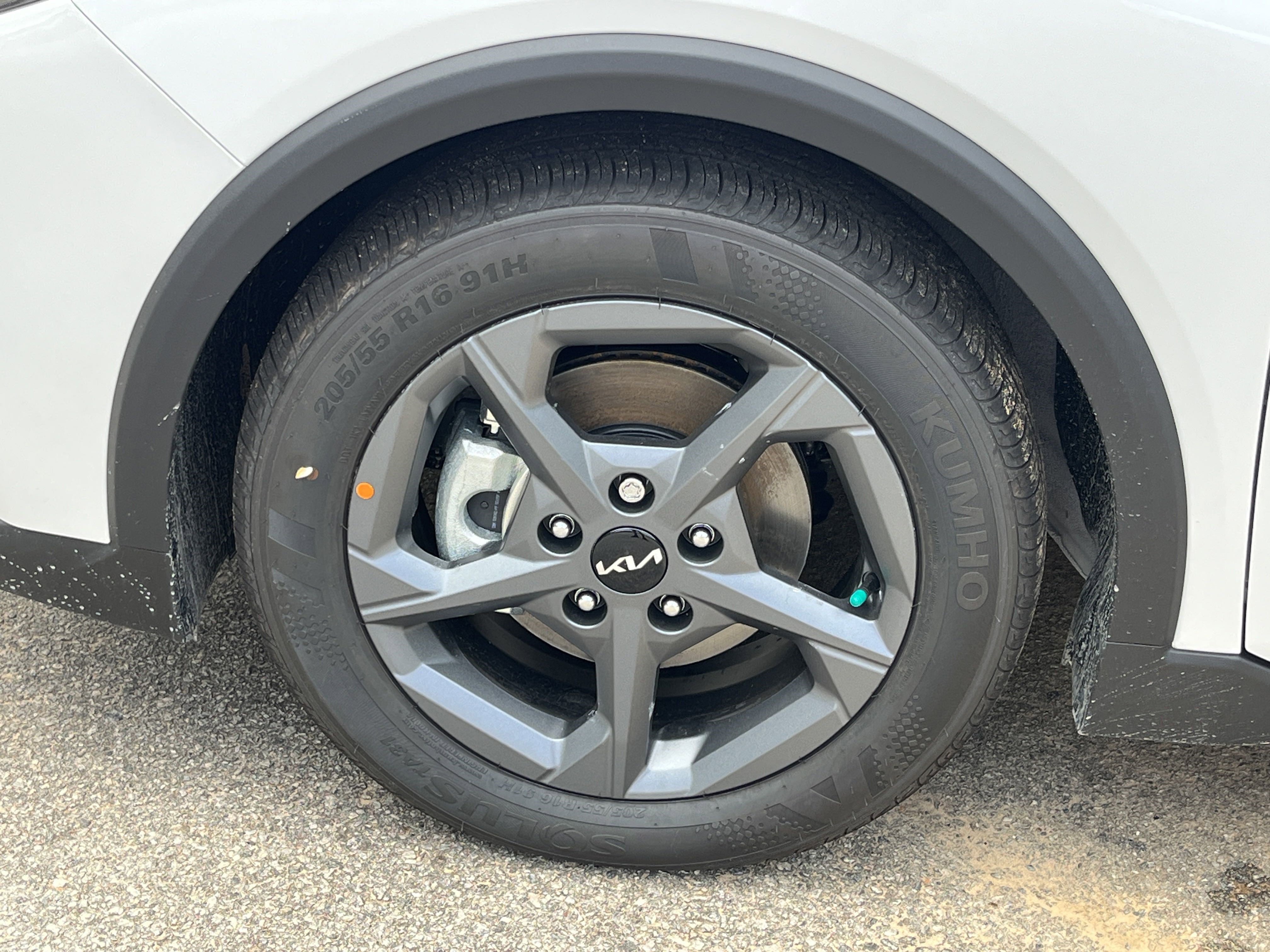 2025 Kia K4 LXS photo 15