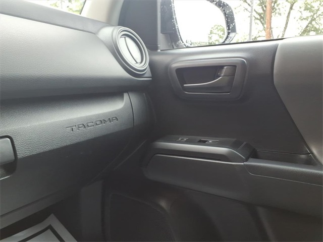 2022 Toyota Tacoma SR 4x4 Double Cab photo 22