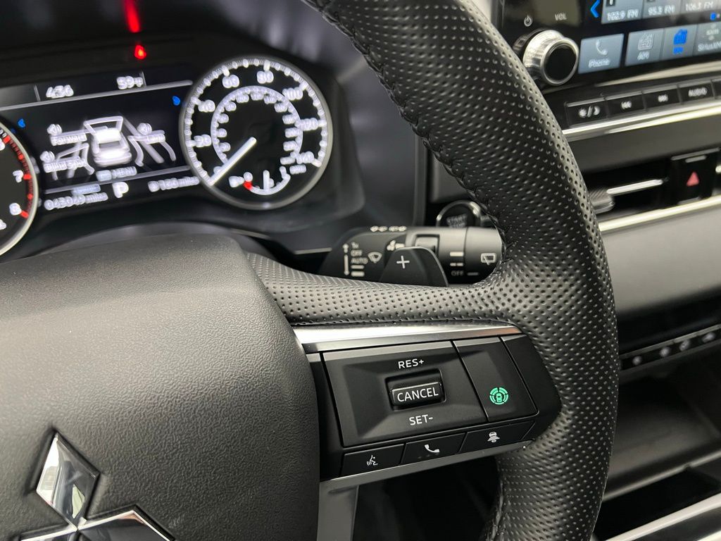 2024 Mitsubishi Outlander SE S-AWC photo 12