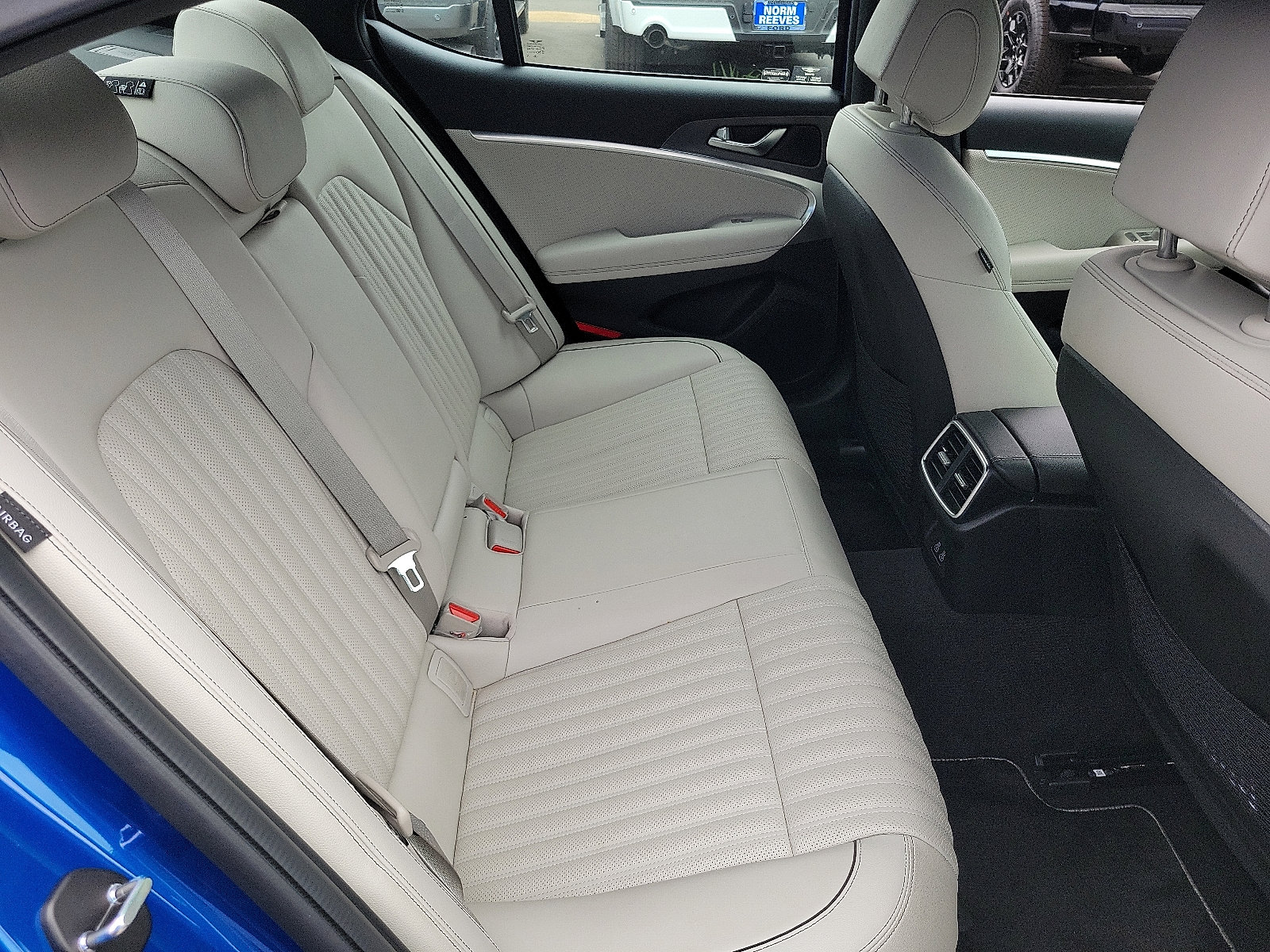 2025 Genesis G70 3.3T Sport Advanced photo 16