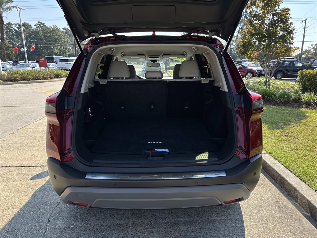 2023 Nissan Rogue SV photo 4