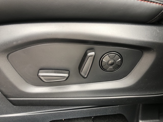 2025 Ford Explorer ST photo 8