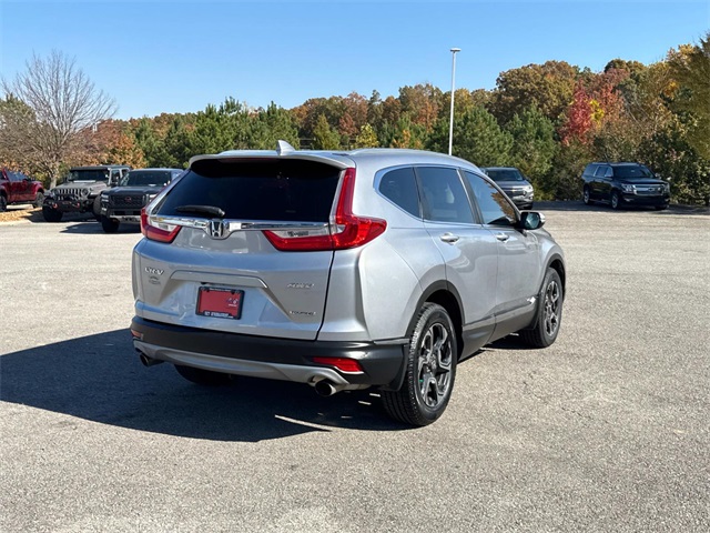 2017 Honda CR-V Touring photo 4