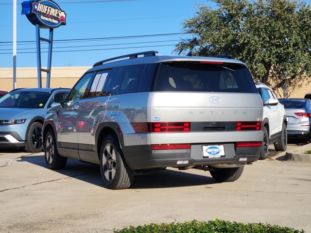 2025 Hyundai Santa Fe SEL photo 3
