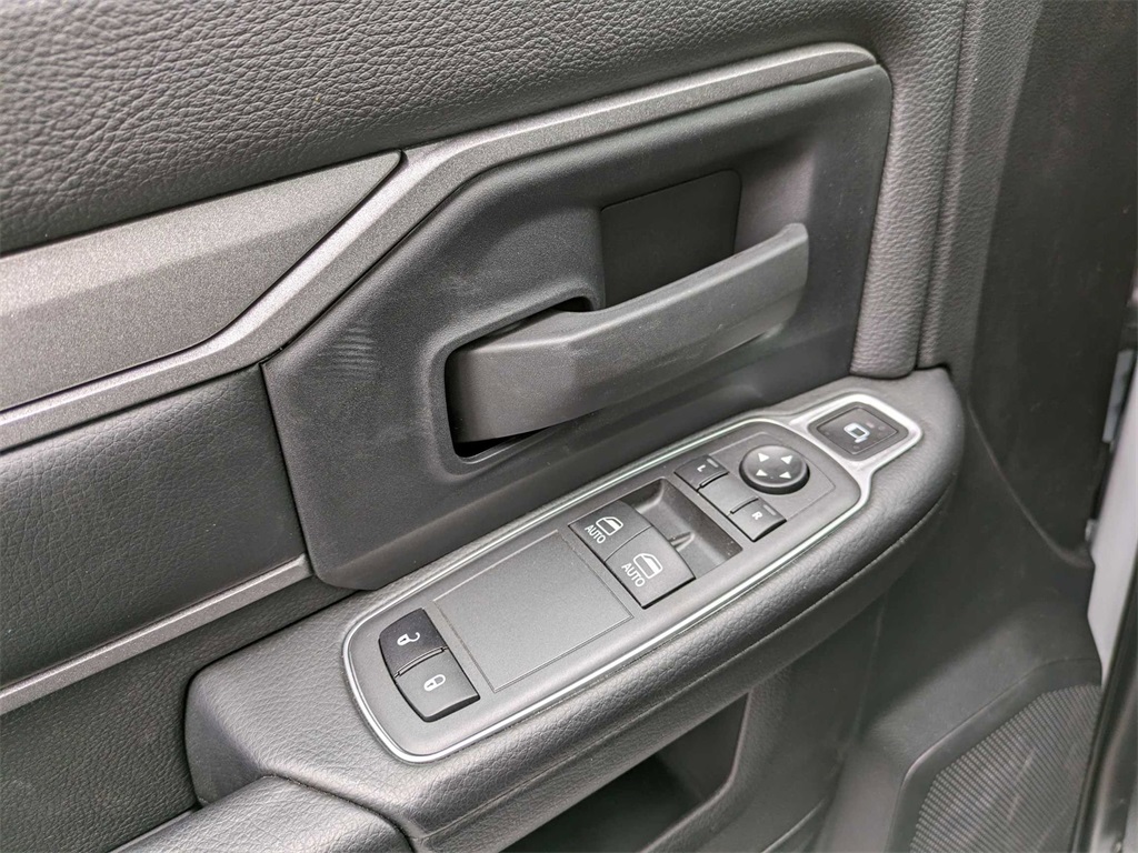 2024 Ram 3500 Tradesman photo 16