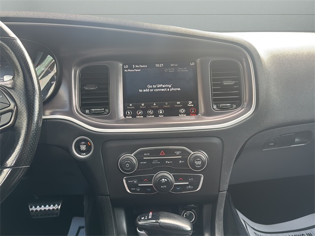 2021 Dodge Charger SXT photo 11