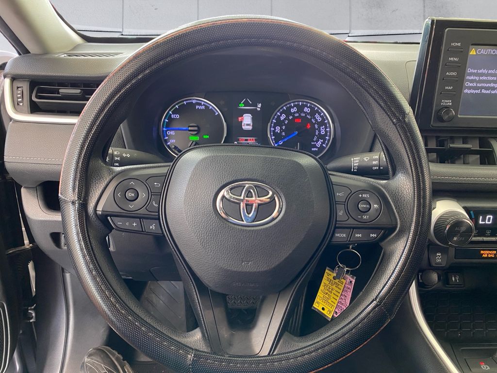 2019 Toyota RAV4 Hybrid LE photo 9