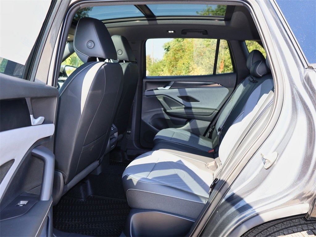 2025 Volkswagen Tiguan SE R-Line Black photo 15