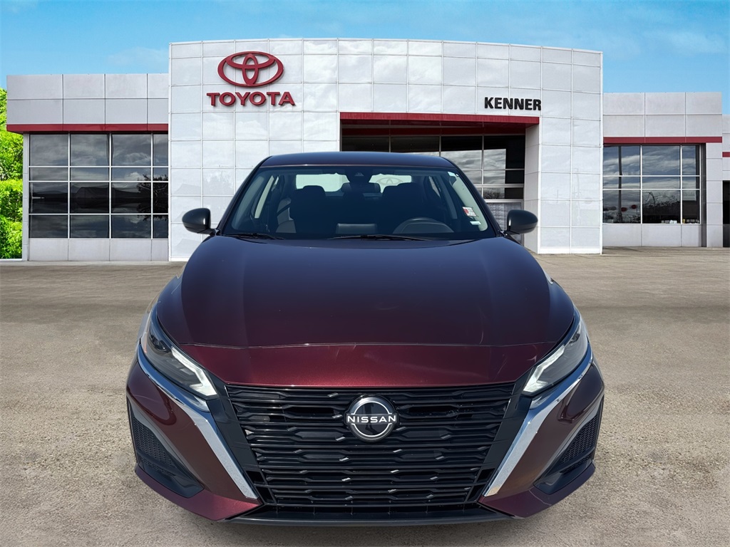 2024 Nissan Altima 2.5 SV photo 2