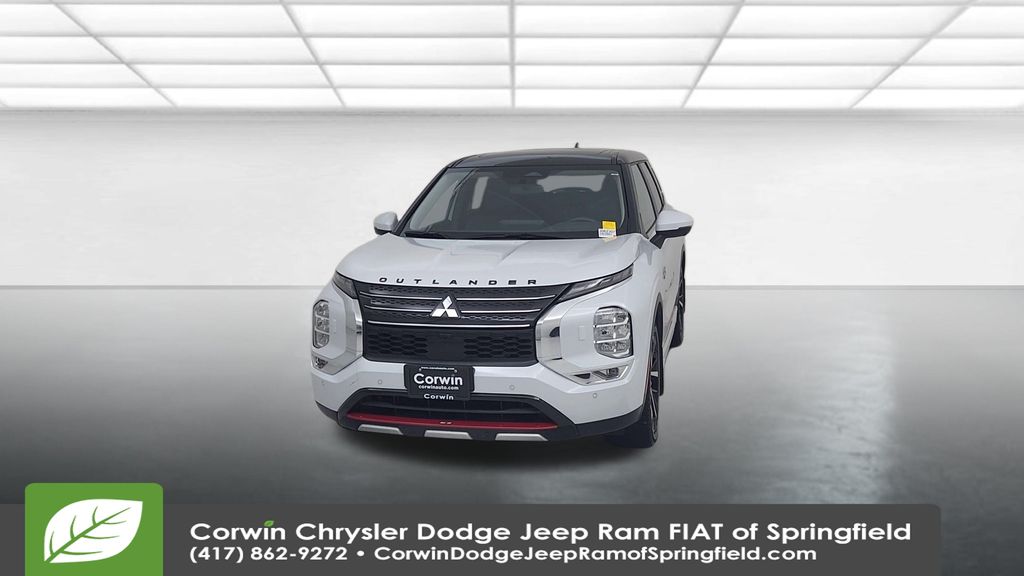 2024 Mitsubishi Outlander PHEV SE photo 4