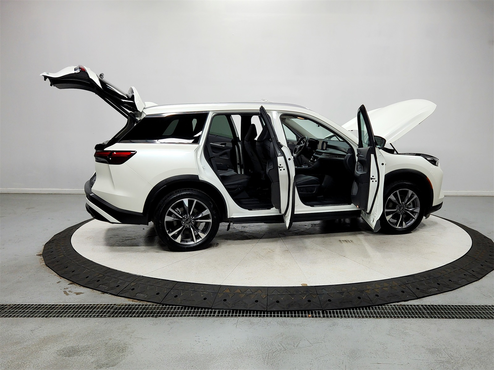2024 Infiniti QX60 Luxe photo 16