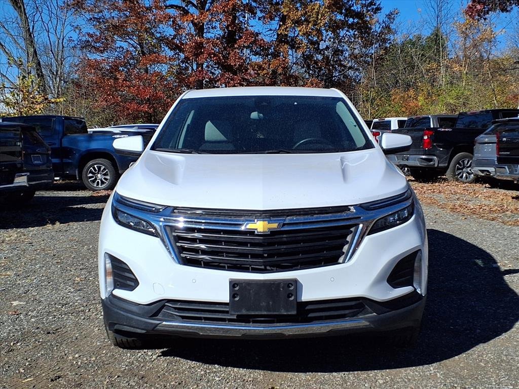 2024 Chevrolet Equinox LT photo 2