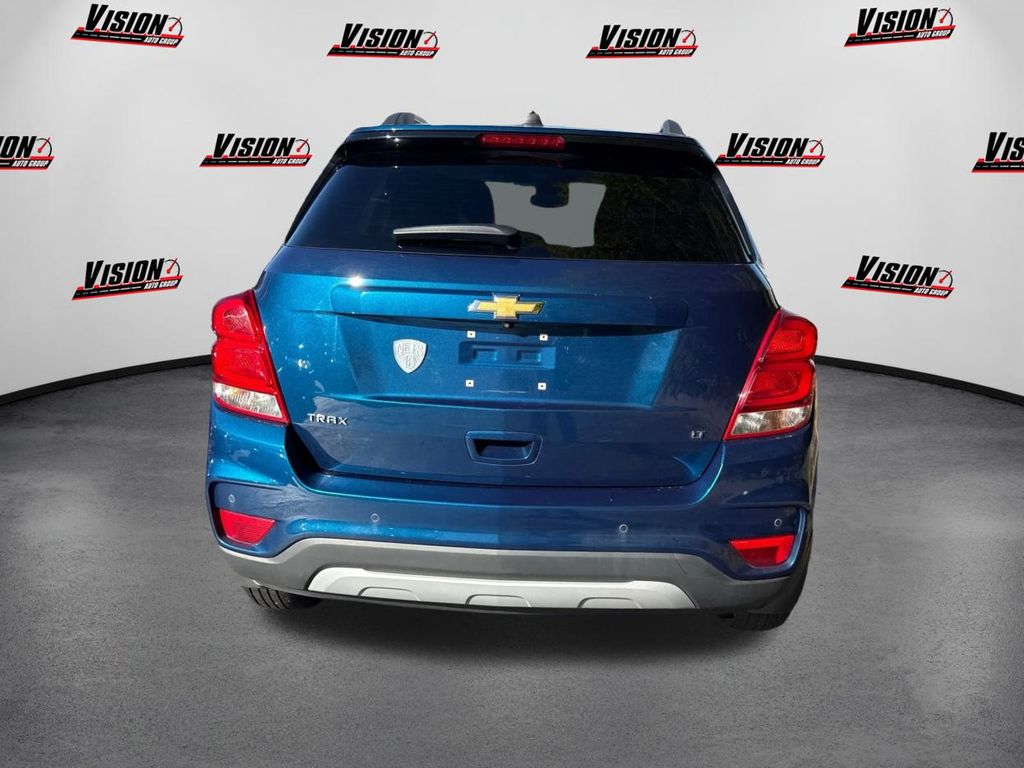2020 Chevrolet Trax LT photo 4