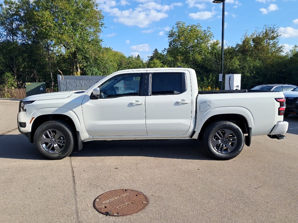 2026 Nissan Frontier Crew Cab SV photo 3