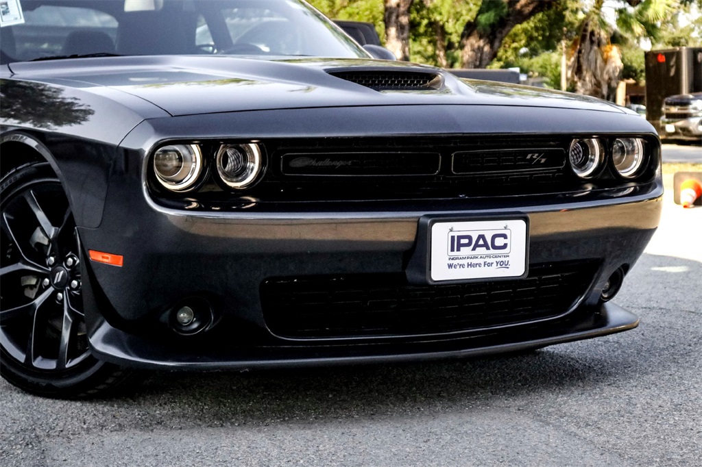 2022 Dodge Challenger R/T photo 3