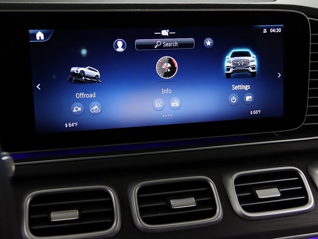 2025 Mercedes Benz GLS 450 4MATIC photo 19