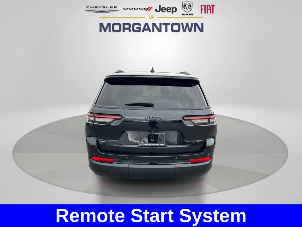 2023 Jeep Grand Cherokee Altitude photo 3