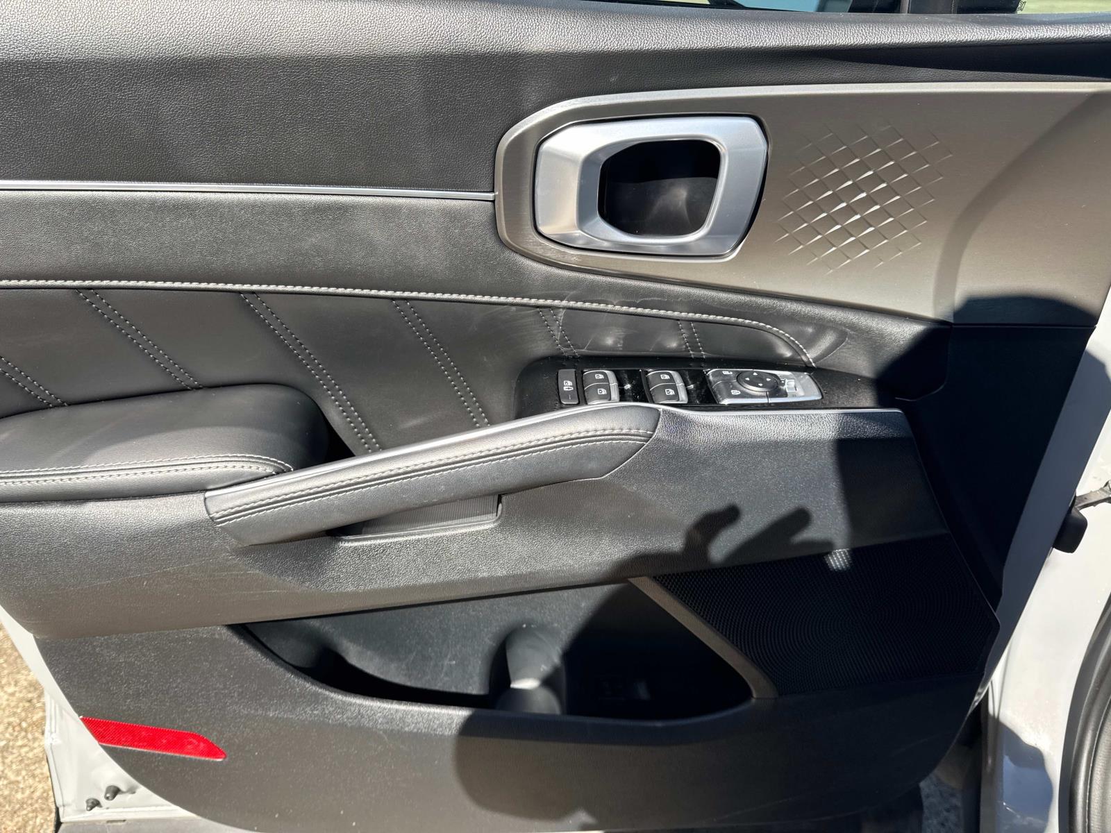 2022 Kia Sorento SX photo 16