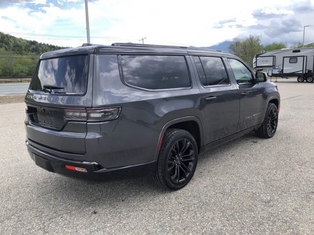 2024 Jeep Grand Wagoneer L II photo 2
