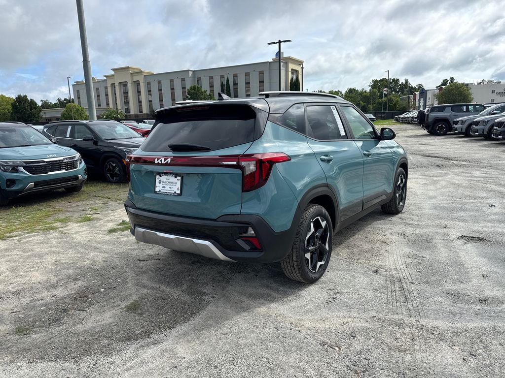 2025 Kia Seltos S photo 3