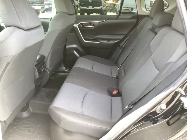 2024 Toyota RAV4 Hybrid photo 4