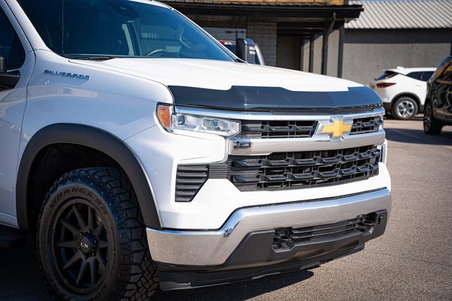 2022 Chevrolet Silverado 1500 LT photo 4