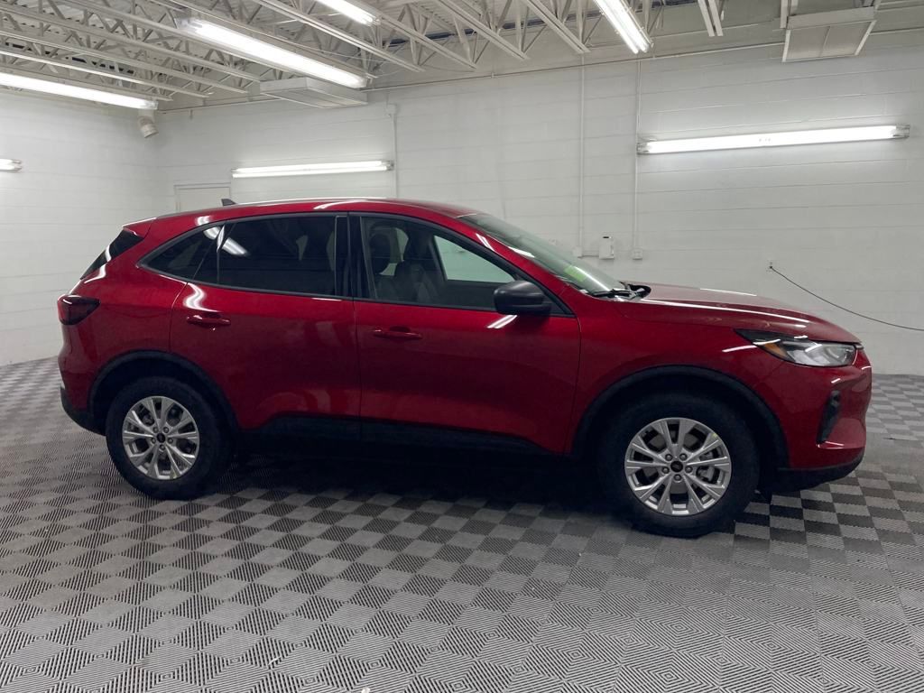 2025 Ford Escape Active photo 2
