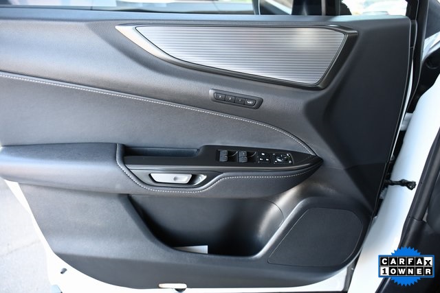 2025 Lexus NX 450h+ F SPORT photo 18