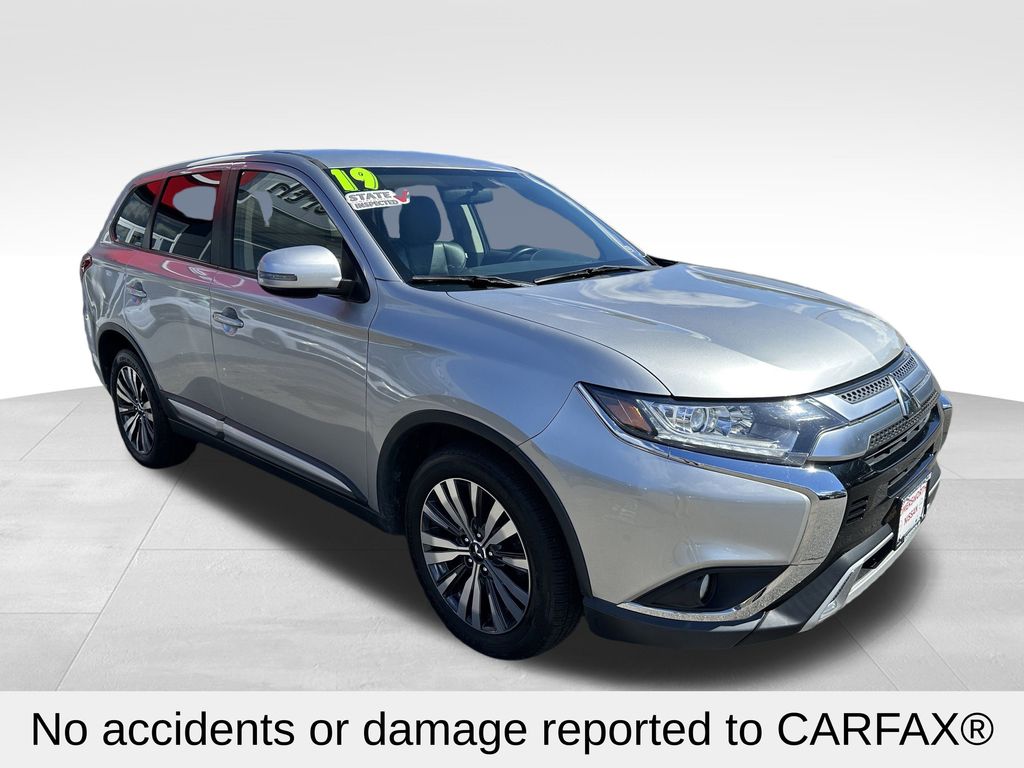 2019 Mitsubishi Outlander SE photo 4