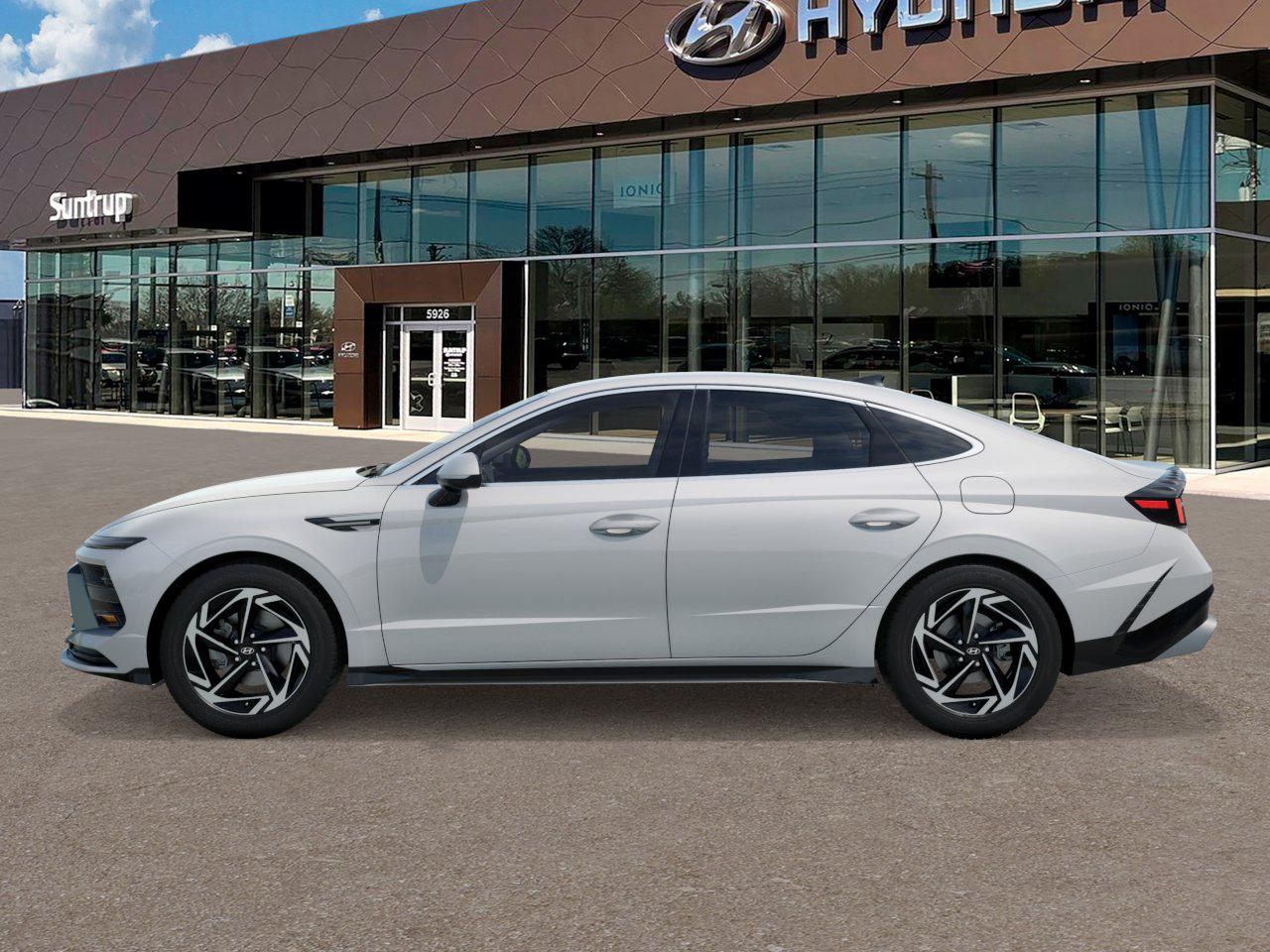 2026 Hyundai Sonata SEL Sport photo 3