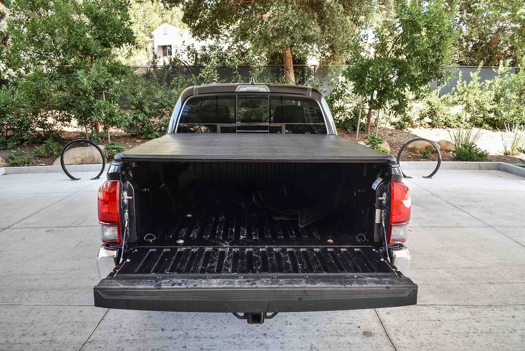 2023 Toyota Tacoma SR5 photo 24