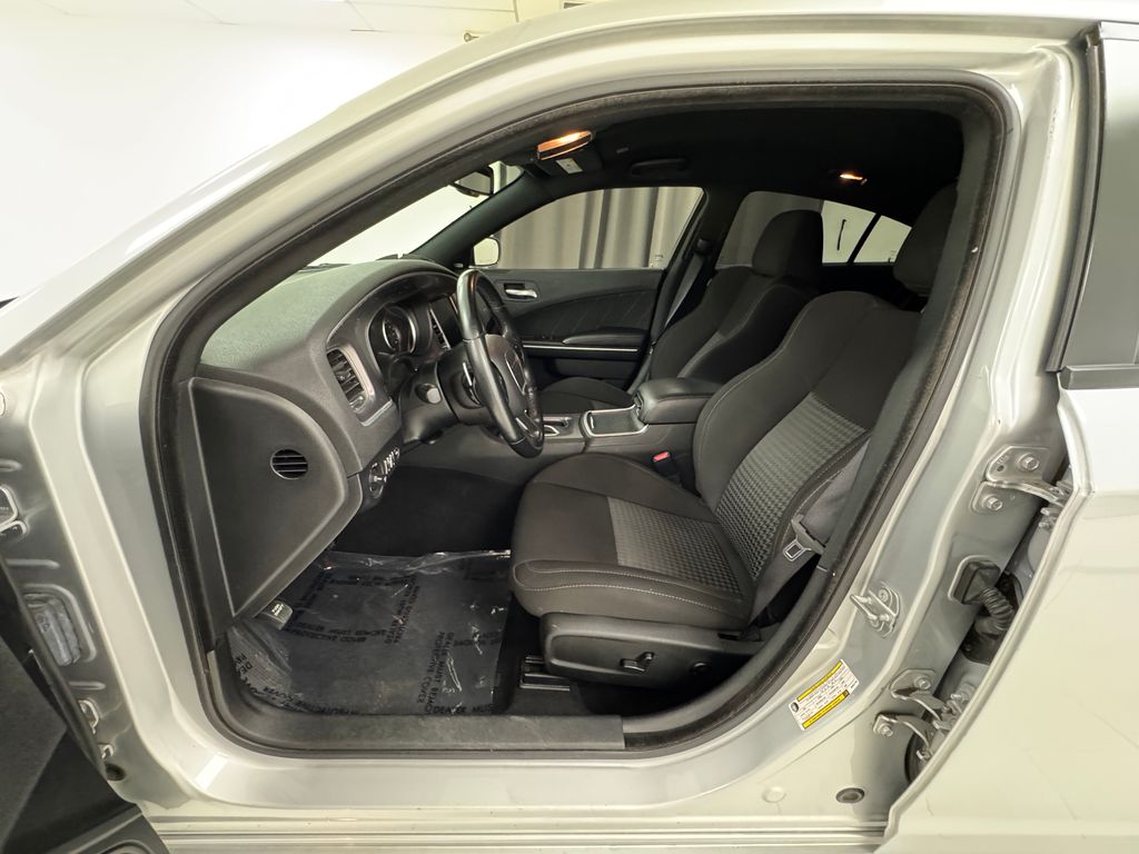 2021 Dodge Charger R/T photo 10