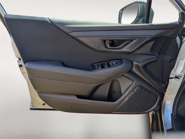 2025 Subaru Outback Base photo 12