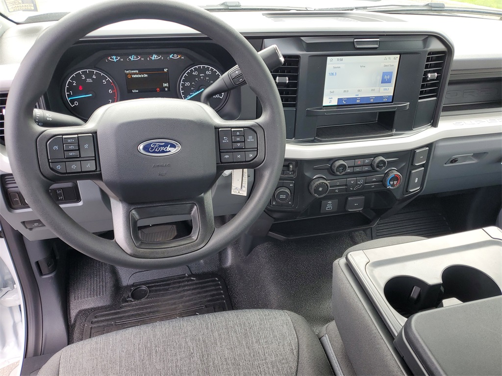 2025 Ford F-350 XL photo 16