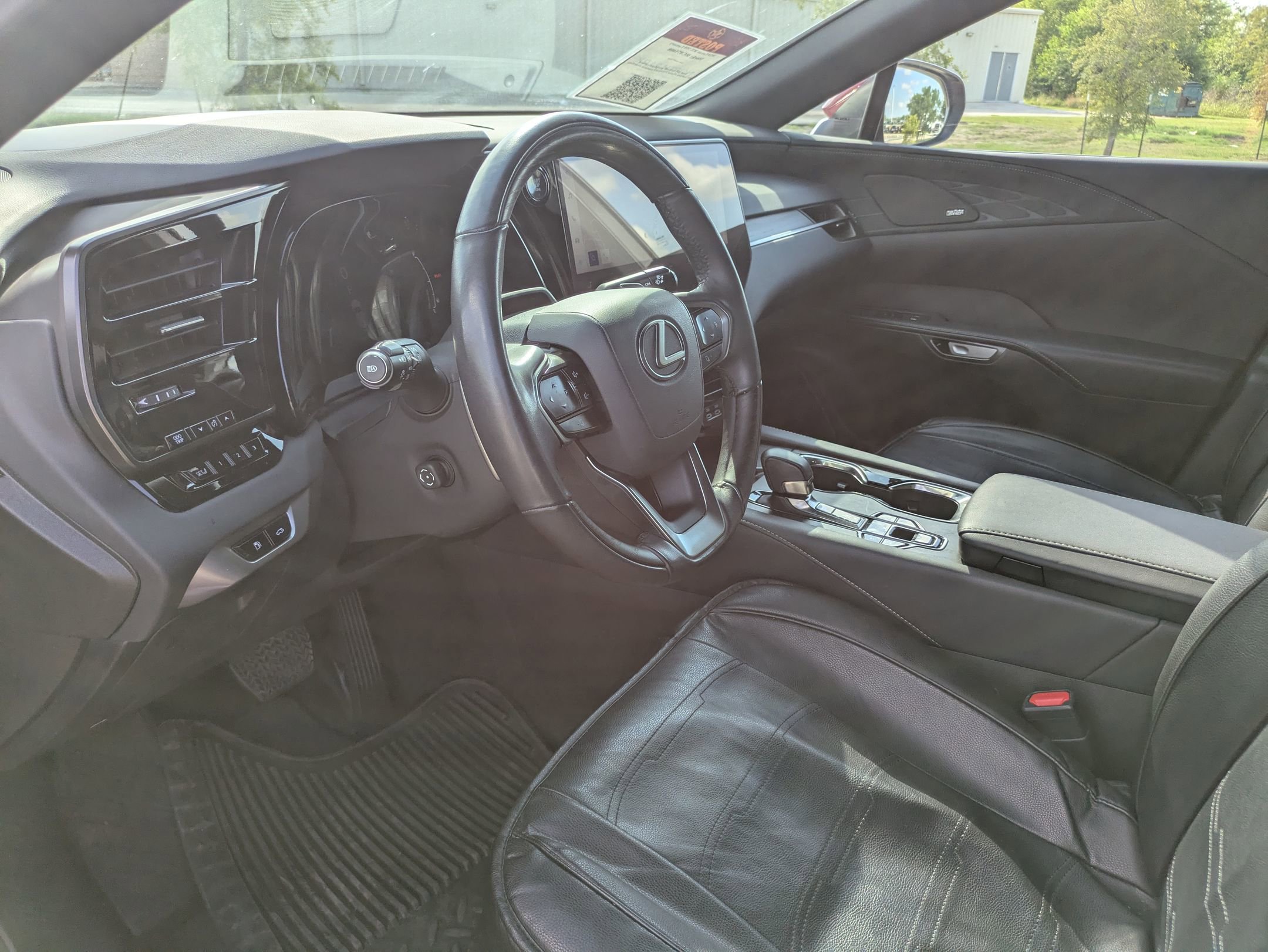 2024 Lexus RX 350 Luxury photo 9