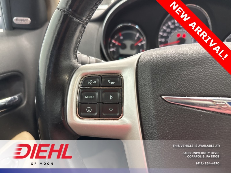 2013 Chrysler 200 Limited photo 18