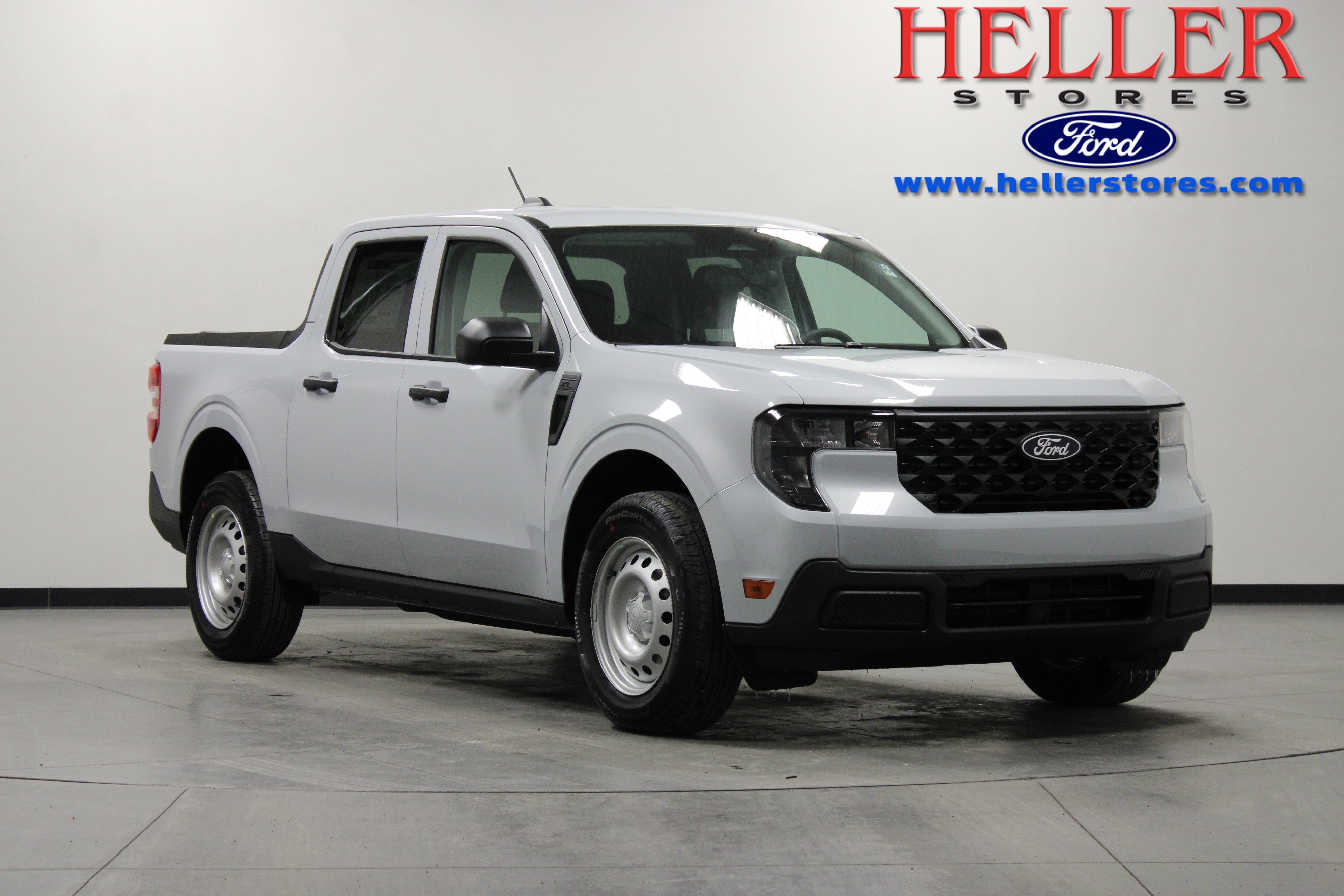 2025 Ford Maverick XL's photo